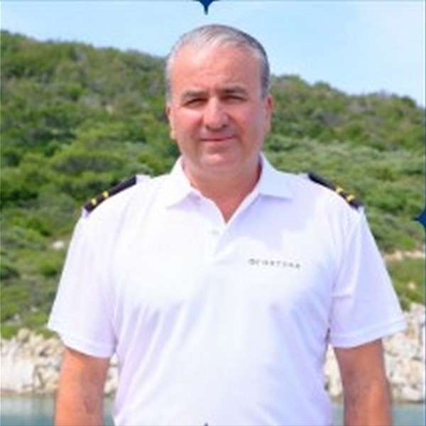 Captain: Levent Tok Captain: Levent Tok