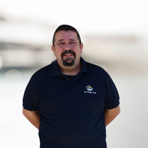 Chef: Stratos Karatzas Chef: Stratos Karatzas