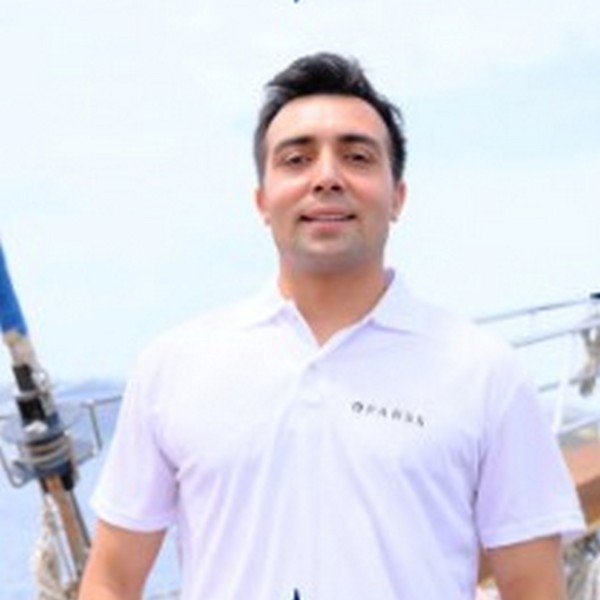 Yacht Chef / Sous Chef: Ercument Dereli Yacht Chef / Sous Chef: Ercument Dereli