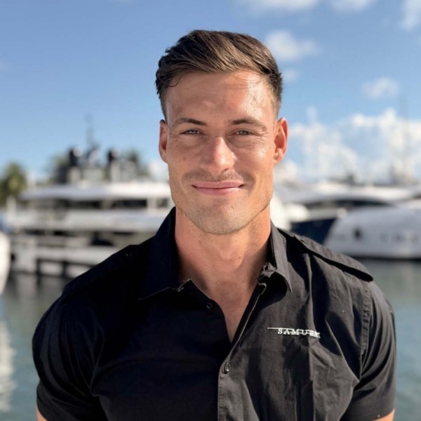 DECKHAND: Michael Ellis DECKHAND: Michael Ellis