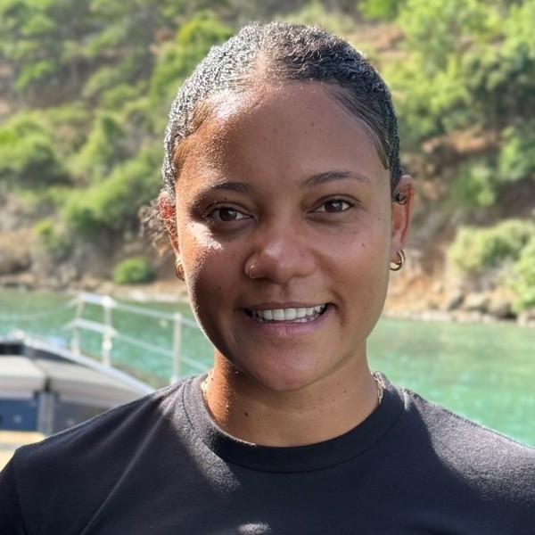 1st Mate: Chiara Matthews 1st Mate: Chiara Matthews