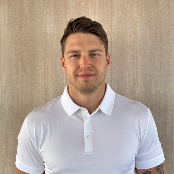 Deckhand: Josh Botha