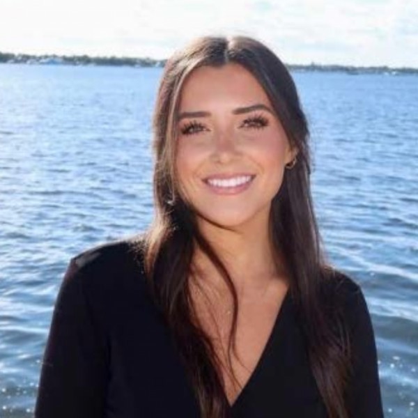 STEWARDESS: Sydney Rehbein STEWARDESS: Sydney Rehbein