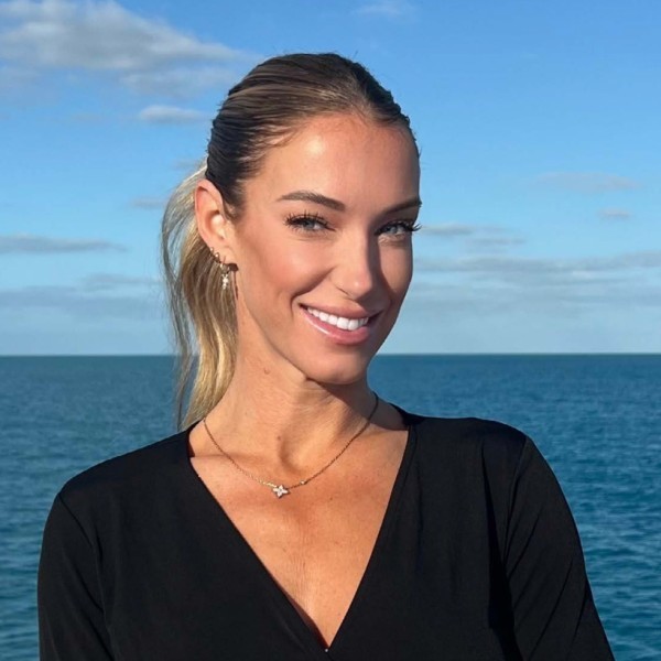 CHIEF STEWARDESS: Ellis Harris CHIEF STEWARDESS: Ellis Harris