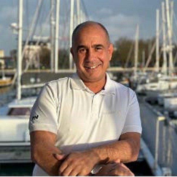 Captain: Frederic Lorente Captain: Frederic Lorente