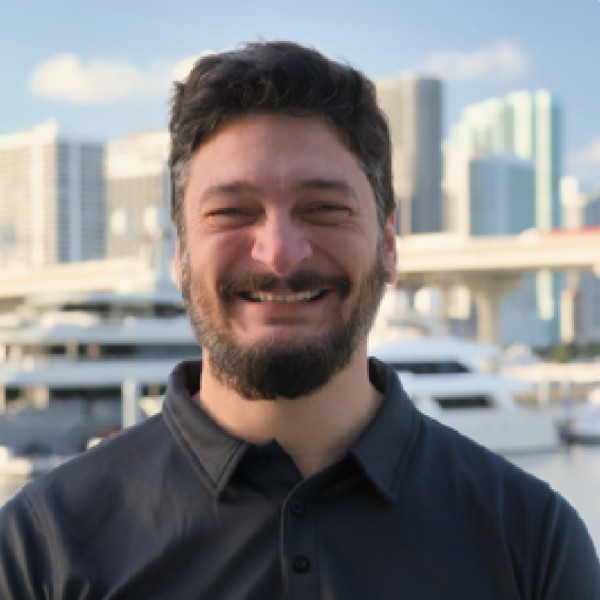 CHEF: Alberto Molina