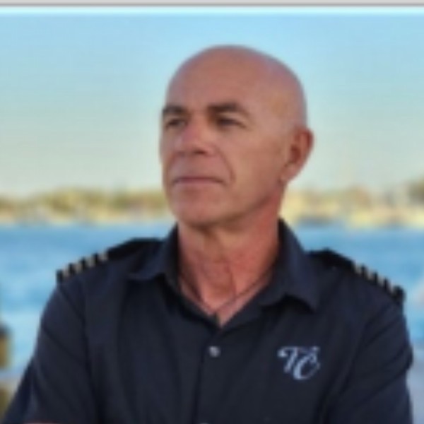 Captain: Robin Todd Captain: Robin Todd