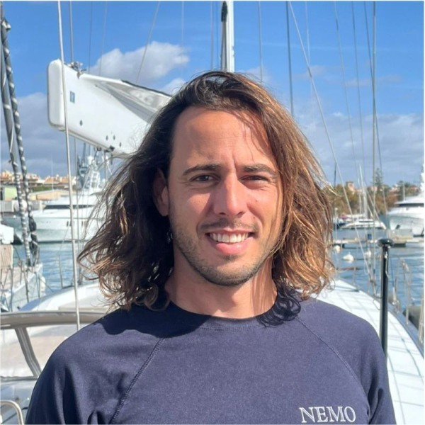 First Mate: Teodoro Rivetti David First Mate: Teodoro Rivetti David