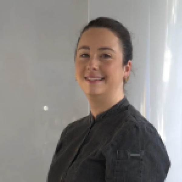 SOUS/CREW CHEF: Emma Theunissen