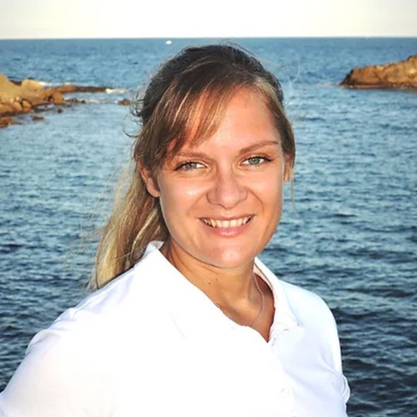 First Mate / Cook / Dive Instructor: Laura Quijano