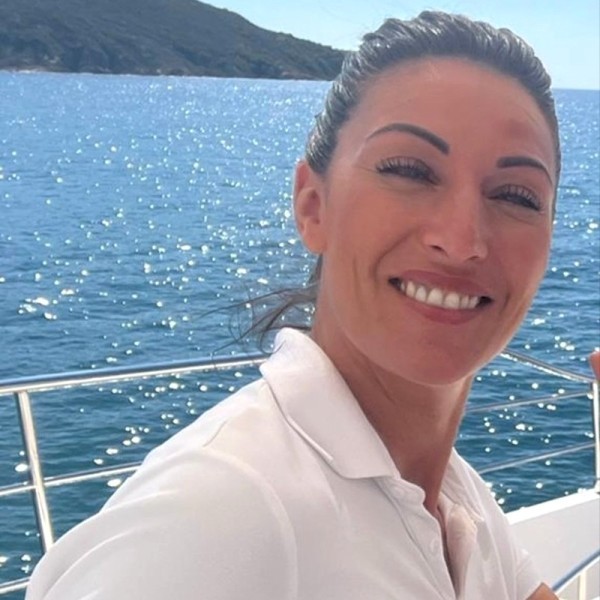 STEWARDESS: Sandrine PLASSIARD