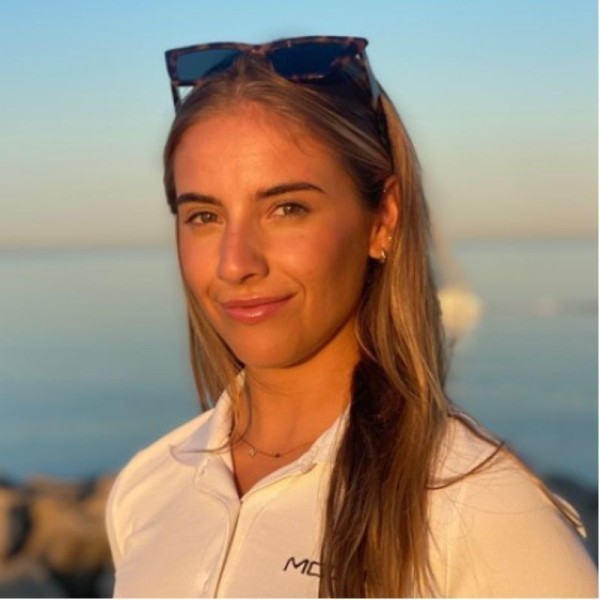 Stewardess: Natalia Cardona