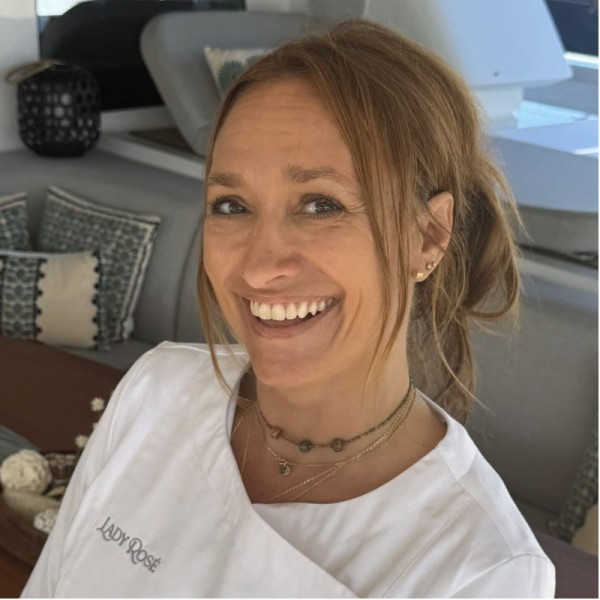 Chef/Stewardess: Annik Laroche Chef/Stewardess: Annik Laroche