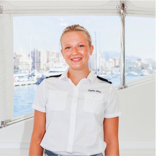 3rd Stewardess: Tuva Heplinger 3rd Stewardess: Tuva Heplinger