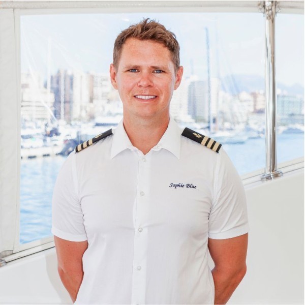 First Officer: Henry Turner First Officer: Henry Turner