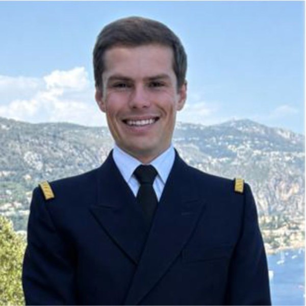 First Mate: Alexandre Graff First Mate: Alexandre Graff