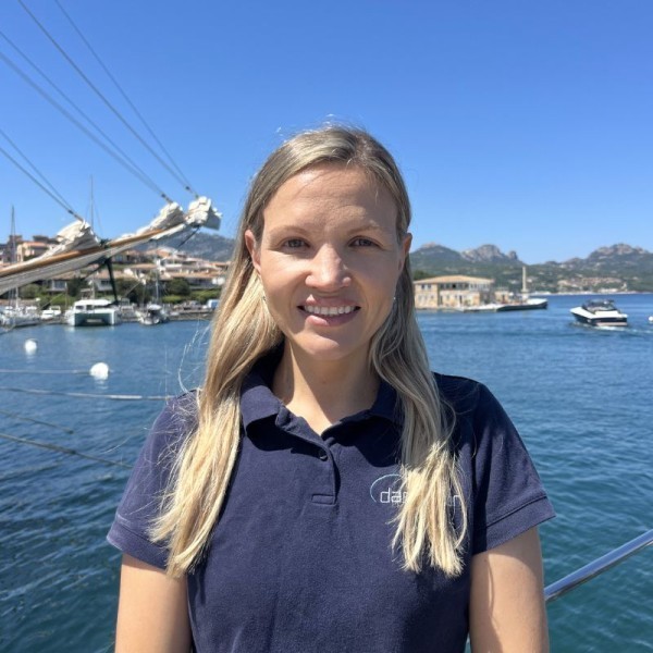 Stewardess: Irina Nazarova Stewardess: Irina Nazarova