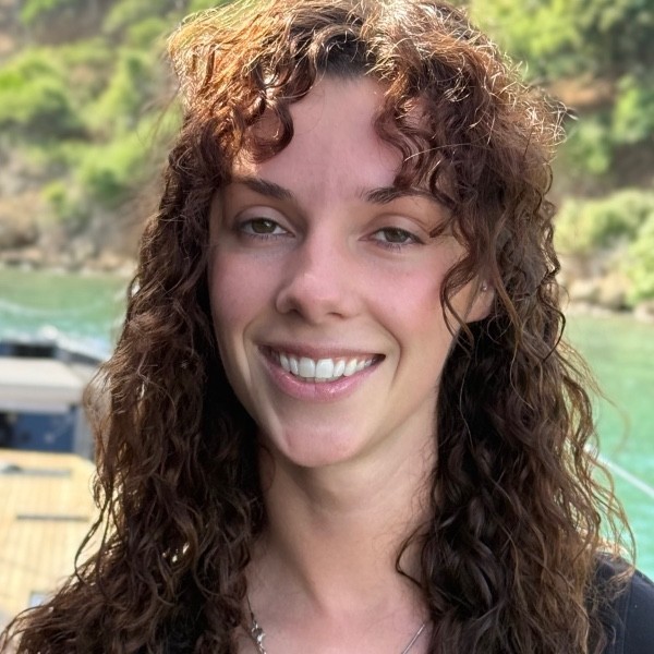 Stewardess: Kasia Lewinska Stewardess: Kasia Lewinska