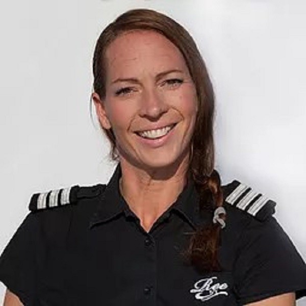 Chief Stewardess: Svenja Katinka Bohm