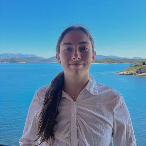 Stewardess: Virginia Zaverdinou