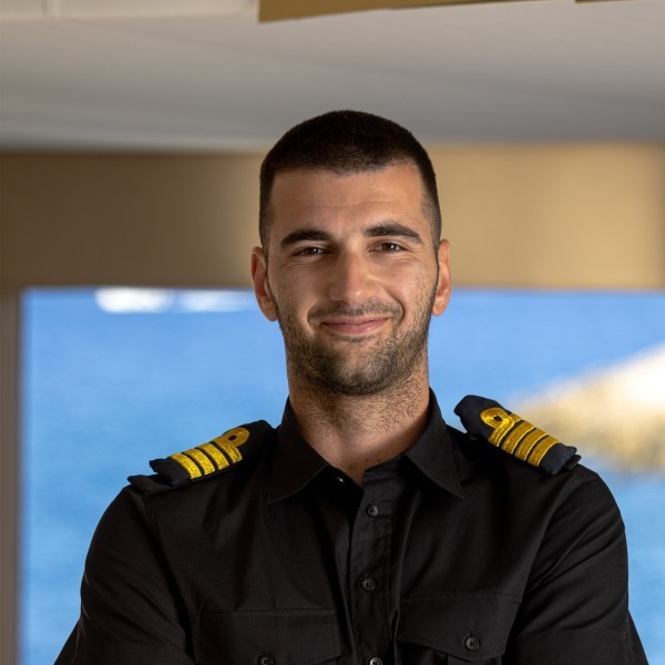 Captain: Toni Cagalj